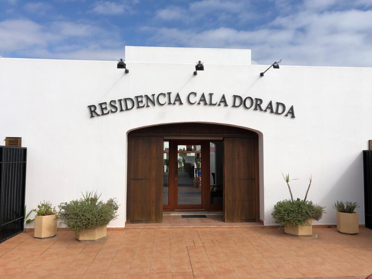 산타니 Residencia Cala Dorada 아파트 외부 사진